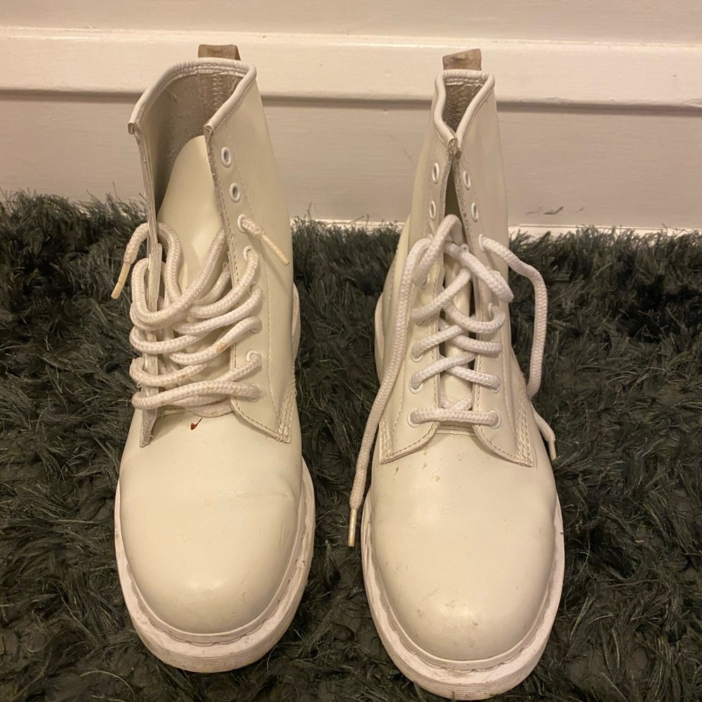 White leather doc marten boots Size 11 men’s